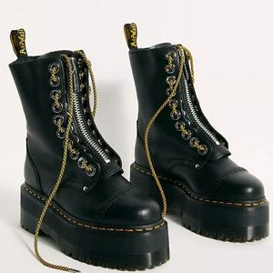 Dr Martens Women boots
